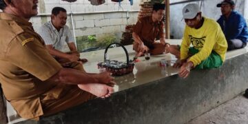 Klarifikasi Mobil Siaga Desa Bakung, Pak Salim dan Kades Saling Sampaikan Permohonan Maaf