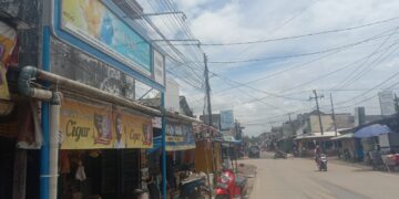 Diduga Banyaknya Pengusaha Wifi ilegal. Ketua LSM Geger Banten Soroti Kinerja Satpol PP Kabel WiFi Semrawut di Jalur Kecamatan Sobang