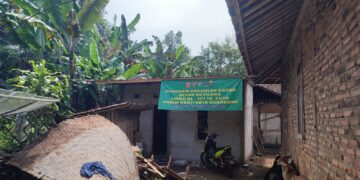 Rutilahu Bp. Herman Masuki Tahap Plester dan Acian, TMMD ke-127 Percepat Hunian Layak di Parakanlima.