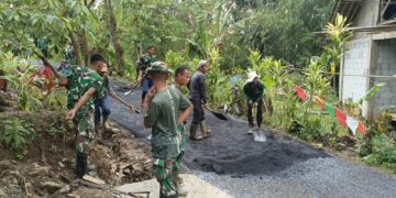 Akses Warga Makin Lancar, TMMD Ke-127 Hotmix Jalan 300 Meter di Parakanlima