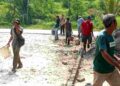 Keren…….! Kekompakan Pedagang Wisata Karang Taraje Perbaiki Akses Jalan Secara Swadaya