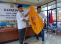 Jelang Pilkades, Nursidik Serahkan Jabatan Ketua Karang Taruna Desa Hegarmanah kepada Wakil Ketua