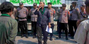 Peringatan 30 Tahun Kudatuli, Ketua DPRD Lebak Didemo; HMI Komisariat Insan Cita Soroti Dugaan Penculikan hingga Temuan BPK