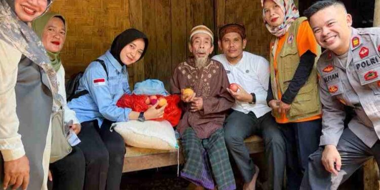 Gerak Cepat Forkopimcam Banjarsari Tindak Lanjuti Video Viral Madhalim, Lansia Penjual Lalapan